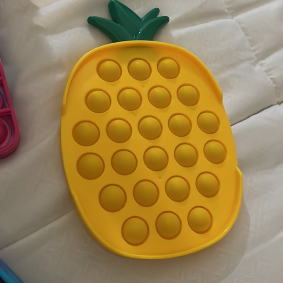 Pop it’s - Picture 4 of 5